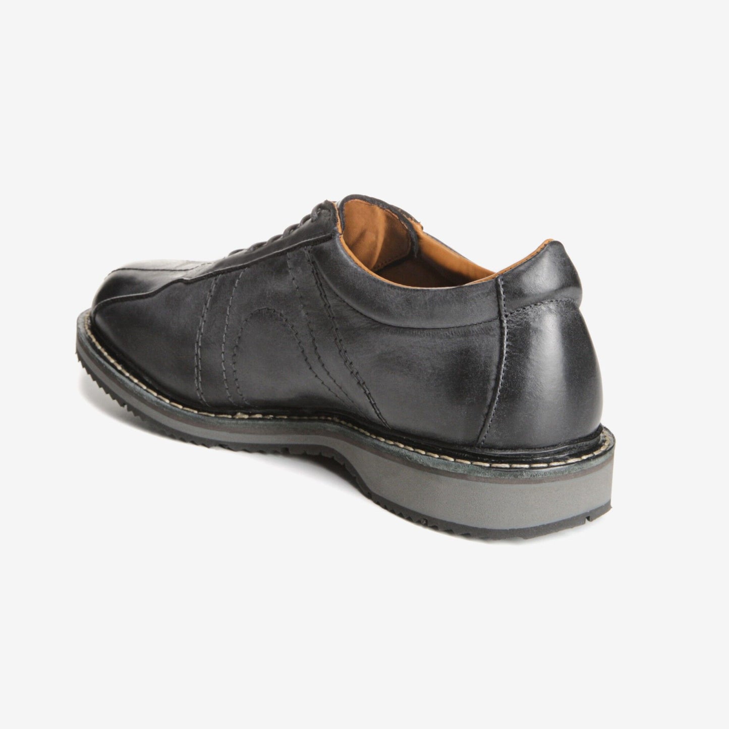 Voyager Walking Shoe - Black