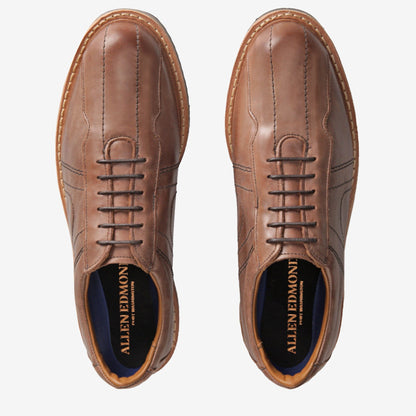 Voyager Walking Shoe - Brown